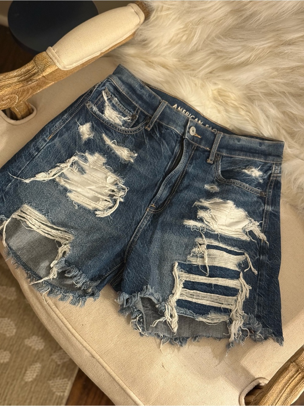 American Eagle 90s boyfriend denim shorts